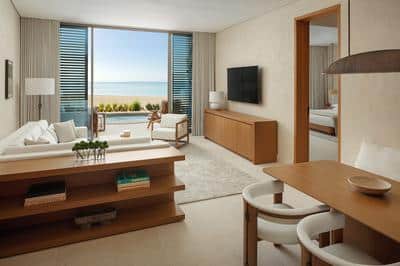 Bay Suite