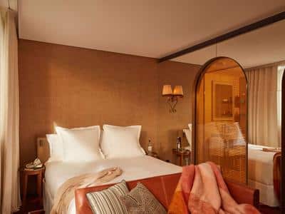 Signature Room
