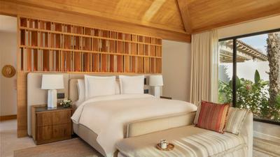 Oceanfront Three Bedroom Presidential Villa