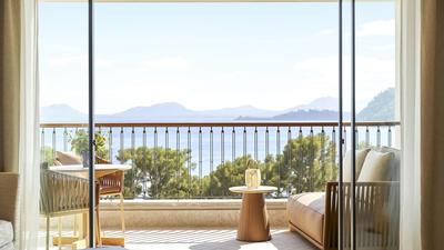 Grand Sea View Room