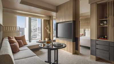 Premier Corner Suite
