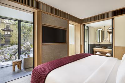 Premier Suite Garden King