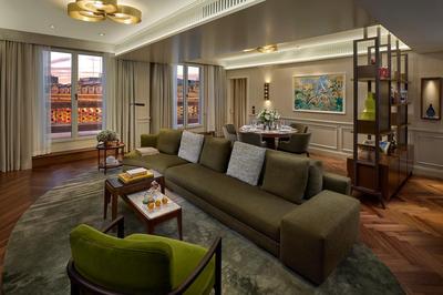 Penthouse Suite