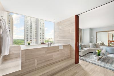 1-Bedroom Royal Suite