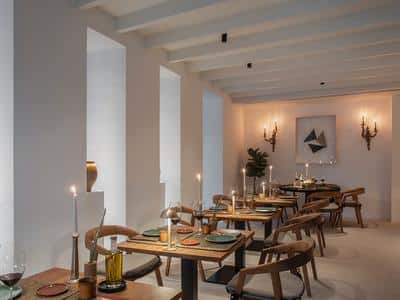 Singular Restaurant