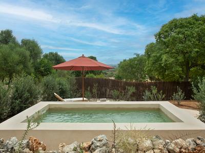 Private Pool Suite