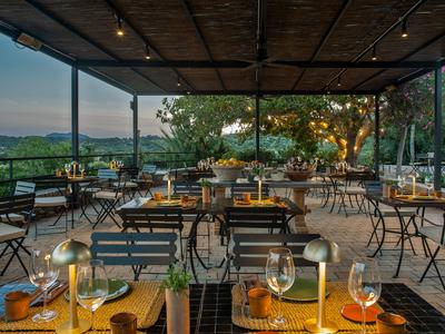 Singular Restaurant