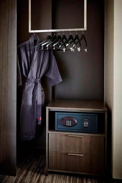 Guest Room - Closet