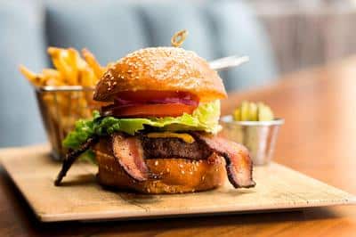 Flights 101 - Angus Burger