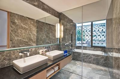 Family Two Bedroom Suite, Bathroom