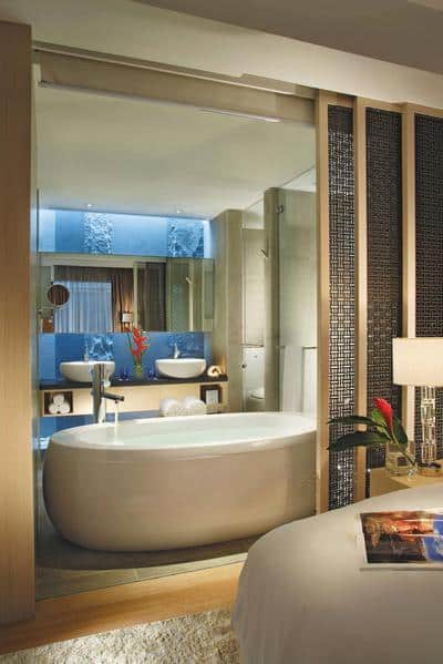 Guest Bathroom - Pool Terrace
