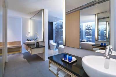 Chairman Suite, Bathroom
