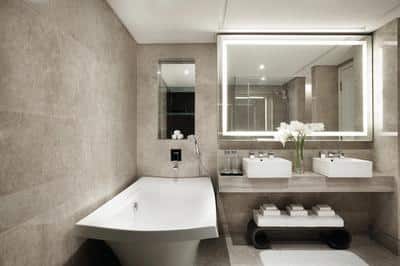 Suite, Bathroom