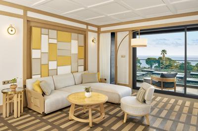 Premium Suite Living Room