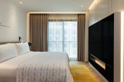 Deluxe One Bedroom Apartment - Bedroom