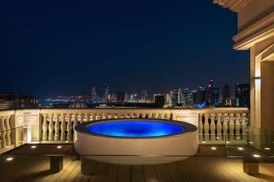 Presidential Suite - Outdoor Whirlpool