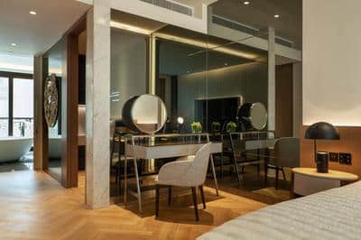 One-Bedroom Adventurer Suite - In-room Amenities