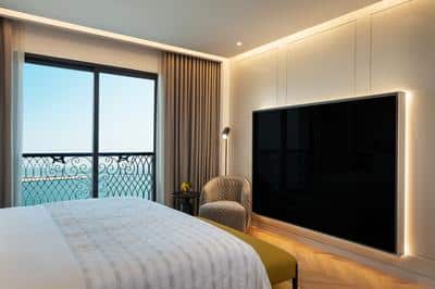 Deluxe Two-Bedroom Apartment - Bedroom