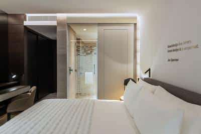 Three-Bedroom Deluxe Apartment - Bedroom