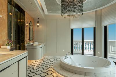Suite  Bathroom