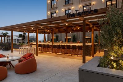The Terrace - Bar Area