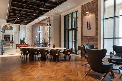 Loleya Café - Interior