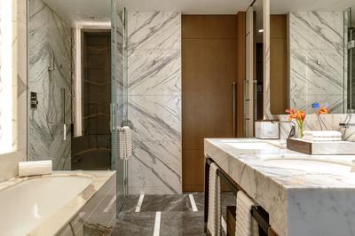 Guest Room - Bathroom