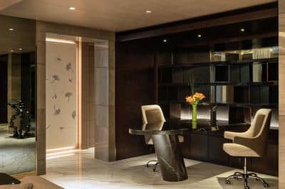 Presidential Suite - Office