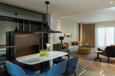 One-Bedroom Adventurer Suite - Dining Area