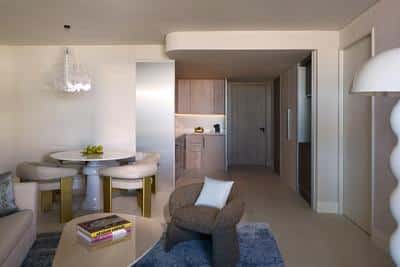 Euphoria Apartment