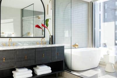 Lumina Suite Bathroom