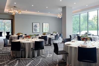 Symphony Meeting Room