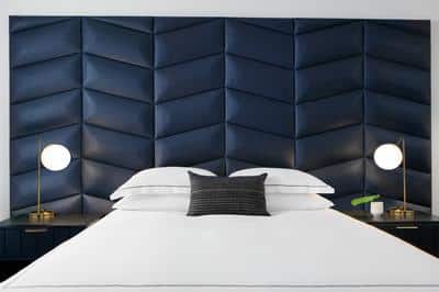 1 King Bed