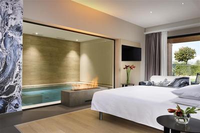 LUXURY