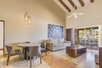 Governor Suite Living Room