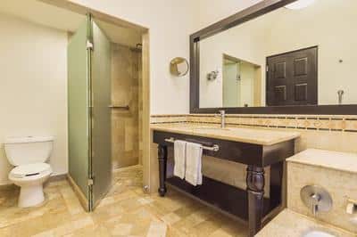 Deluxe Ocean View Double Bathroom