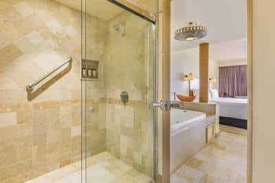 Villa Master Suite Bathroom