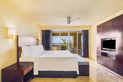 Honeymoon Suite Room