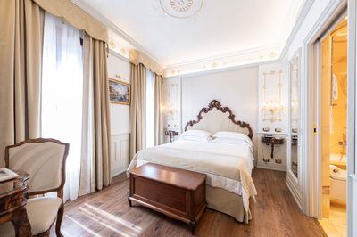 Suite with Grand Canal View