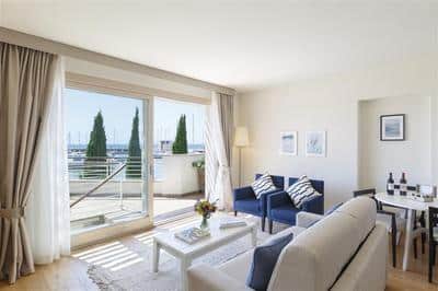 DUPLEX SEA FRONT living room