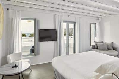Guest room