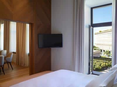 Signature Suite