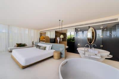 Lagoon Beach Pool Villa