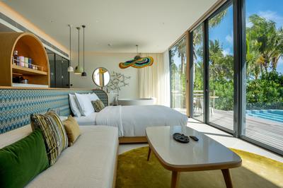 Family Beach Pool Villa with Capsule