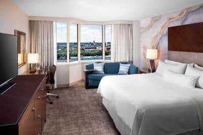 King River View Guest Room