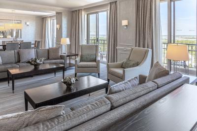 Champions Suite