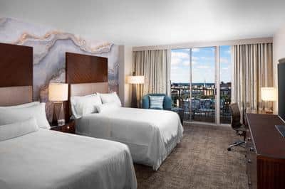 Double/Double Guest Room - River View with Balcony