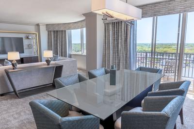 One-Bedroom Presidential Suite
