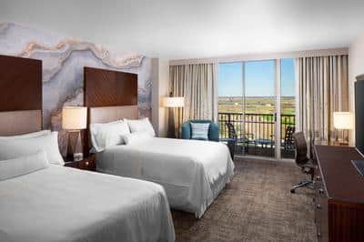 Double/Double Golf View Guest Room with Balcony