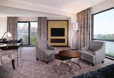 Grand Deluxe Suite